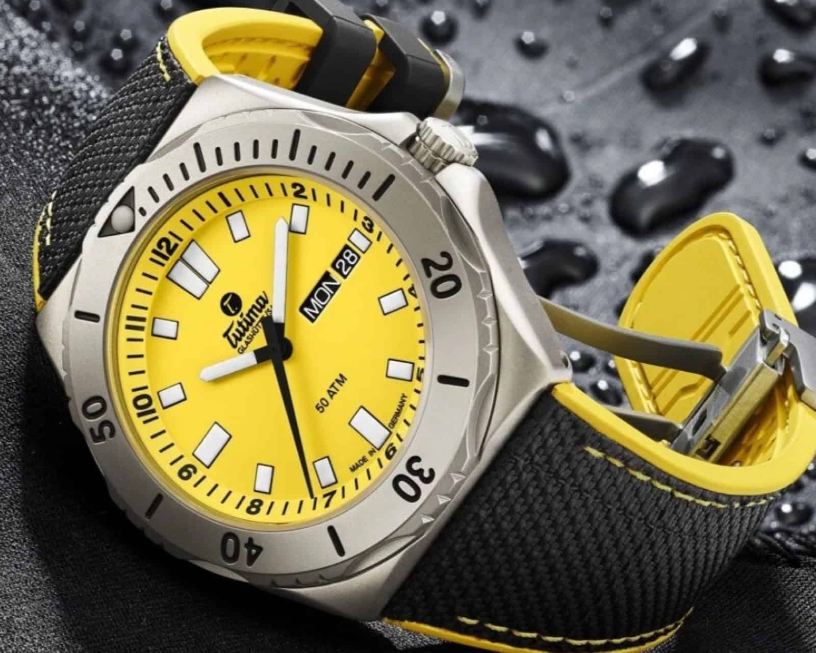 Tutima M2 Seven Seas mit Titangehäuse und 500 Meter Wasserdichtigkeit