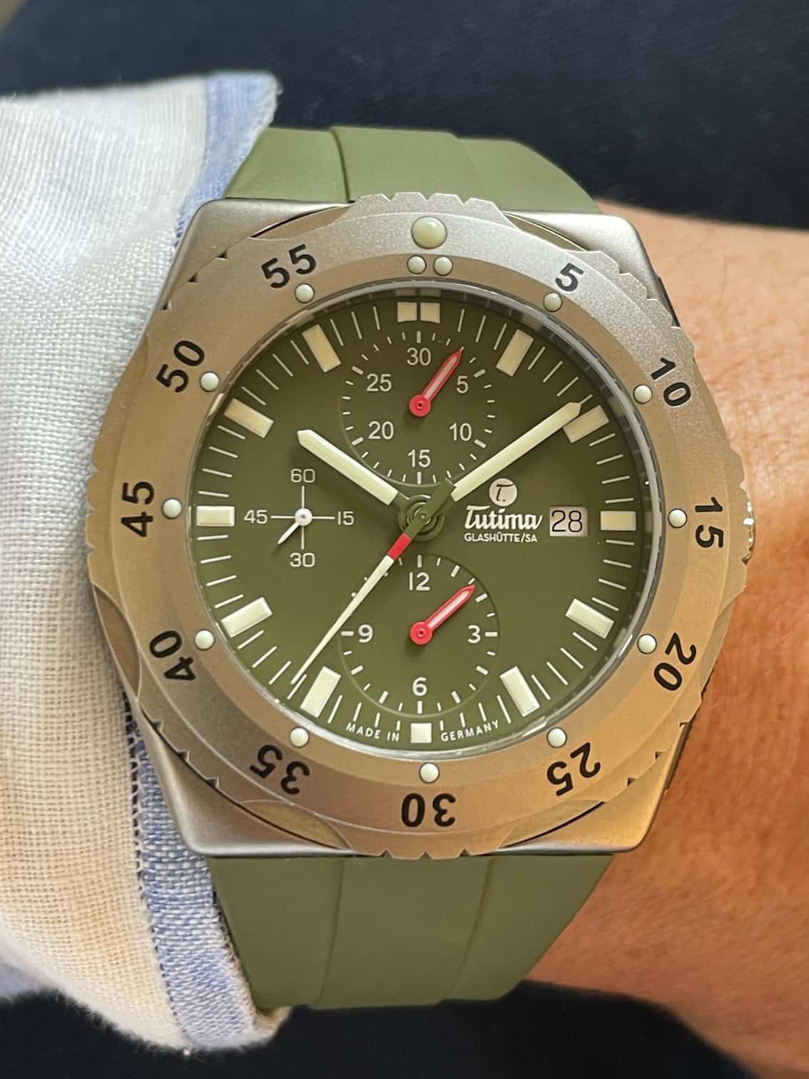 Mara Safari Chronograph am Handgelenk